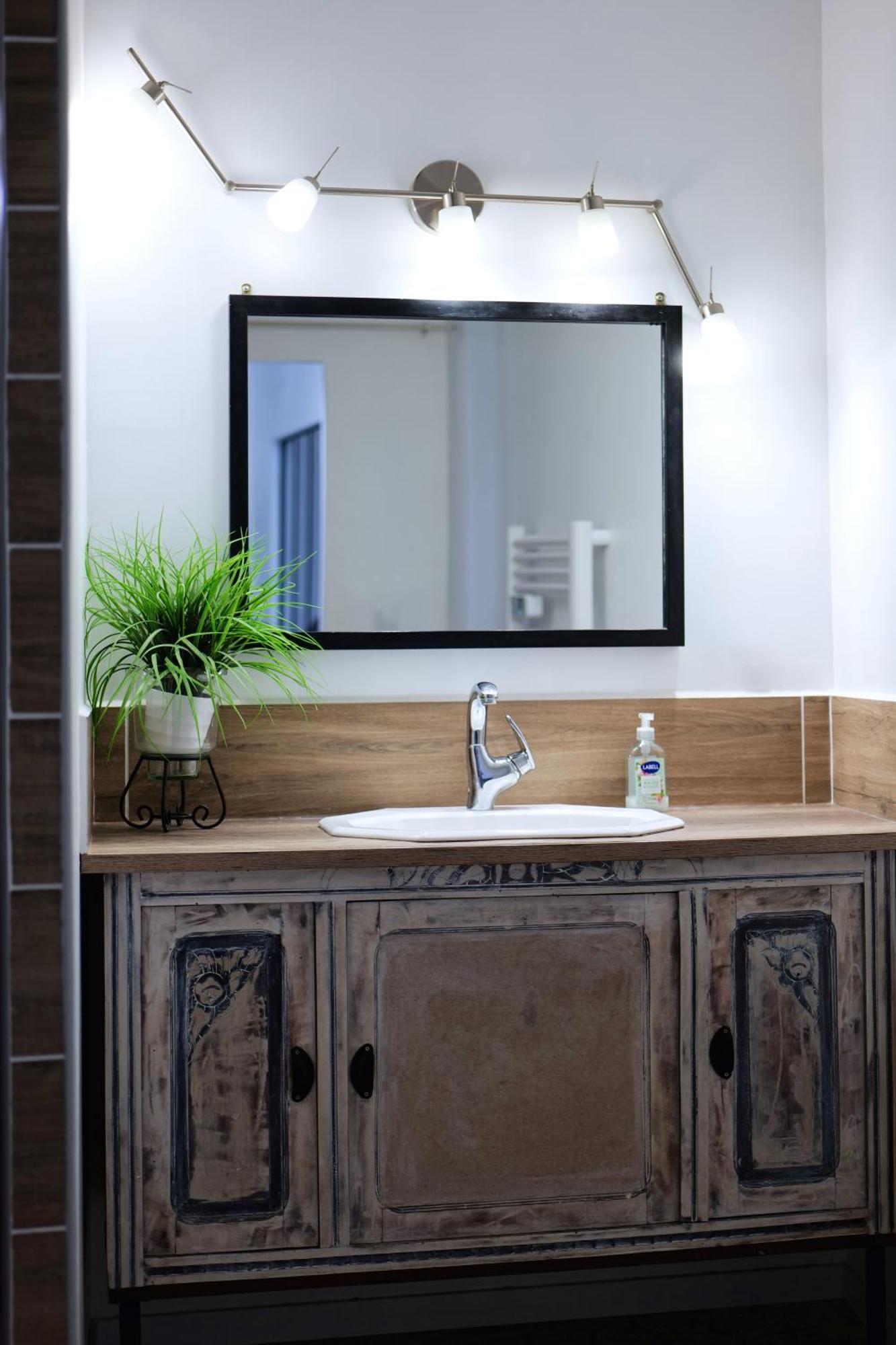 Appartement Esprit Loft Proche De Narbonne